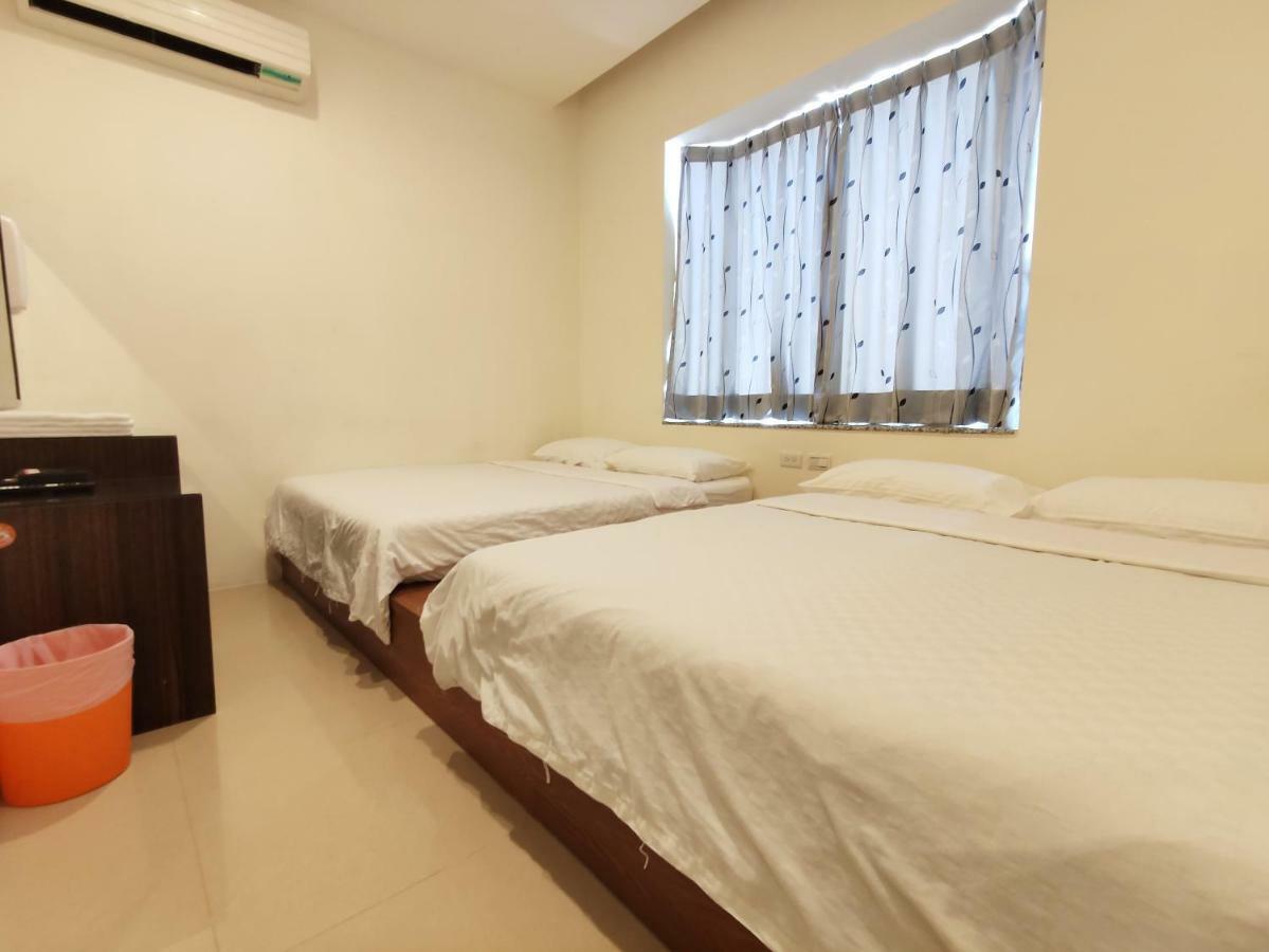 Feng Homestay Zhongpu Exteriör bild