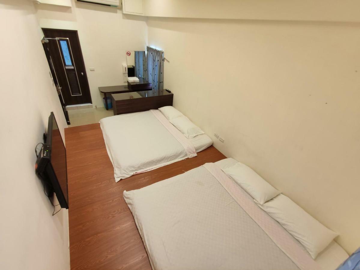 Feng Homestay Zhongpu Exteriör bild